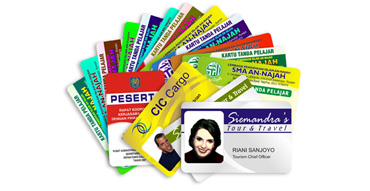 card personalization services dubai by Smart Track Zone